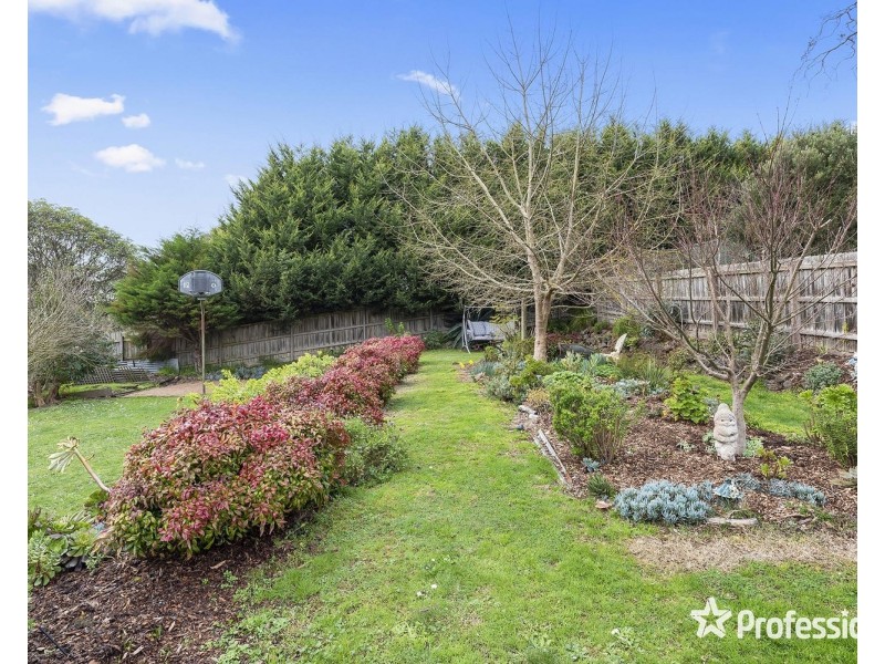 38 The Crescent, Mount Evelyn VIC 3796