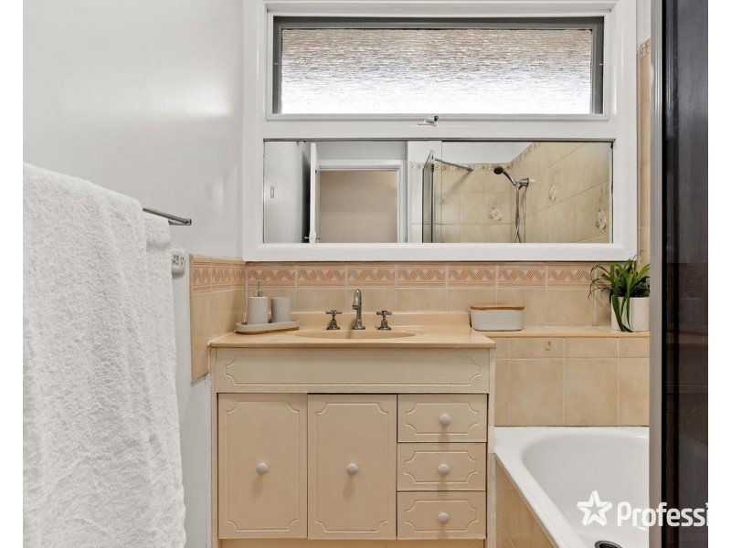 119 Manchester Road, Mooroolbark VIC 3138