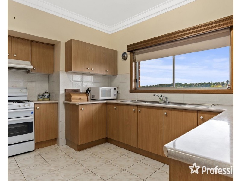 150 Wandin East Road, Wandin East VIC 3139