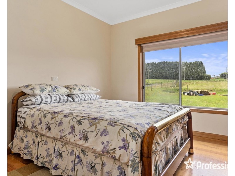 150 Wandin East Road, Wandin East VIC 3139