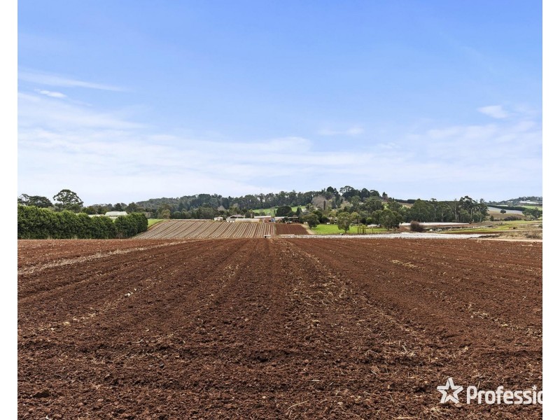 150 Wandin East Road, Wandin East VIC 3139