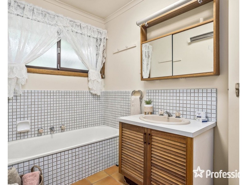 164 Quinn Crescent, Mount Evelyn VIC 3796