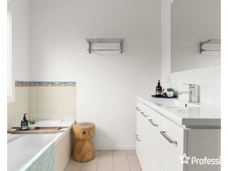 82 York Road, Mount Evelyn VIC 3796