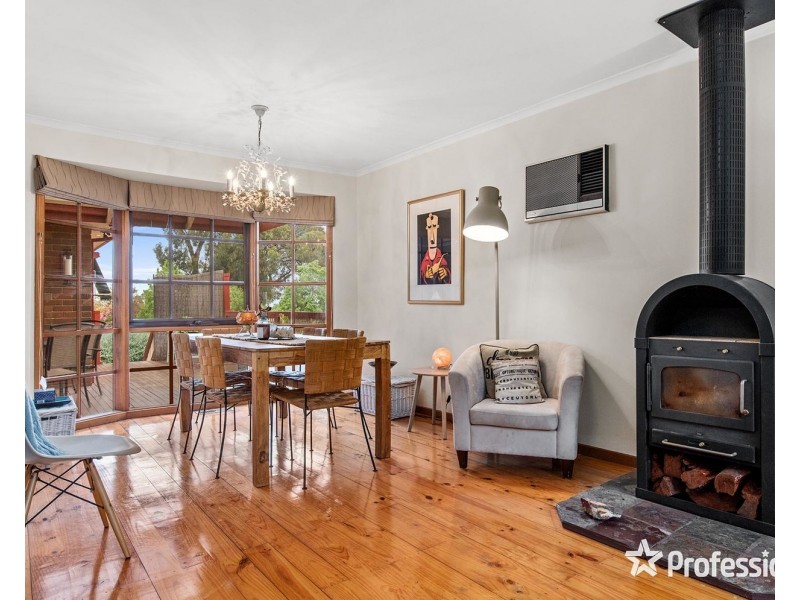 27 Crestview Close, Montrose VIC 3765