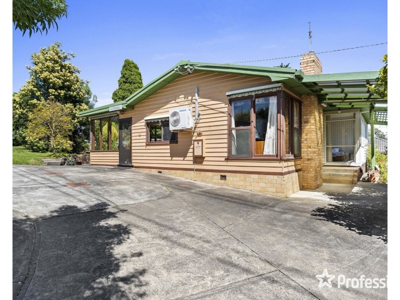 21 Heatherbrae Avenue West, Ringwood VIC 3134