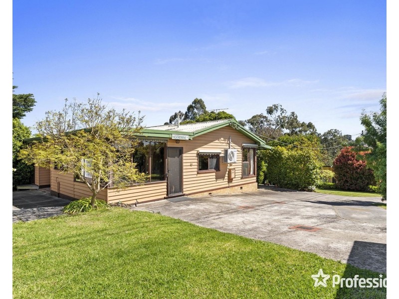 21 Heatherbrae Avenue West, Ringwood VIC 3134