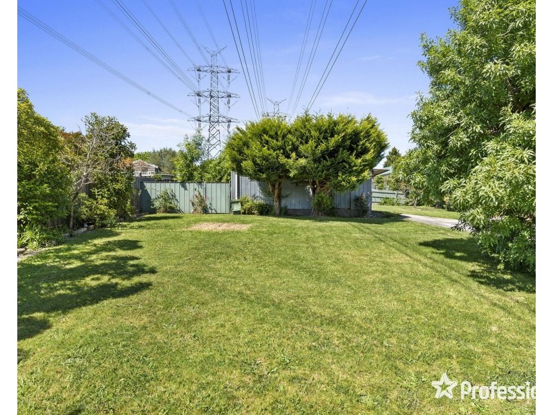 21 Heatherbrae Avenue West, Ringwood VIC 3134