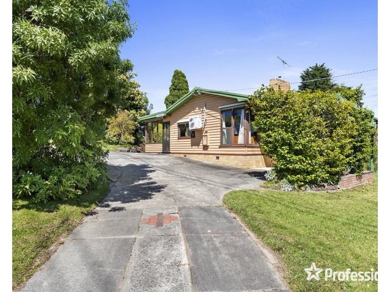 21 Heatherbrae Avenue West, Ringwood VIC 3134