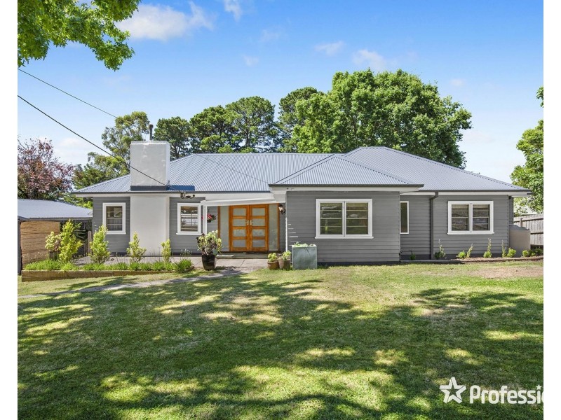 87 Birmingham Road, Mount Evelyn VIC 3796