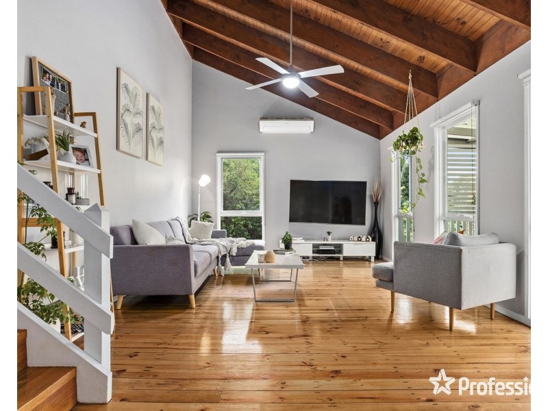 86 Quinn Crescent, Mount Evelyn VIC 3796