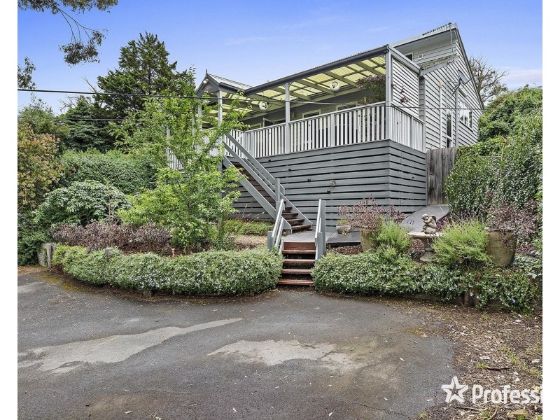 86 Quinn Crescent, Mount Evelyn VIC 3796