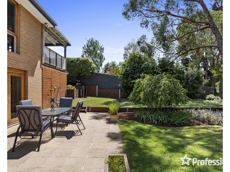 70 Johns Crescent, Mount Evelyn VIC 3796