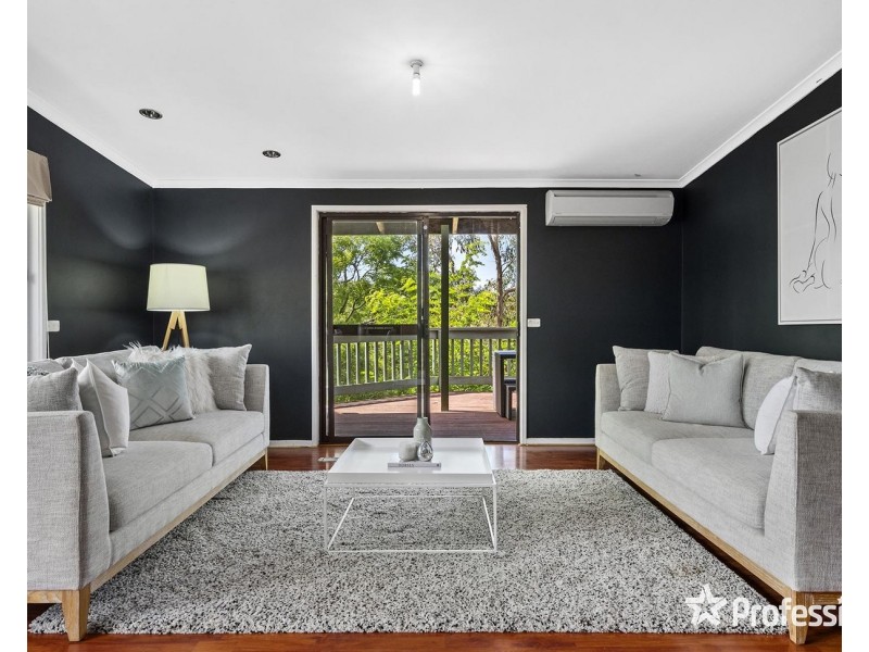 13 Murrumbung Road, Mount Evelyn VIC 3796