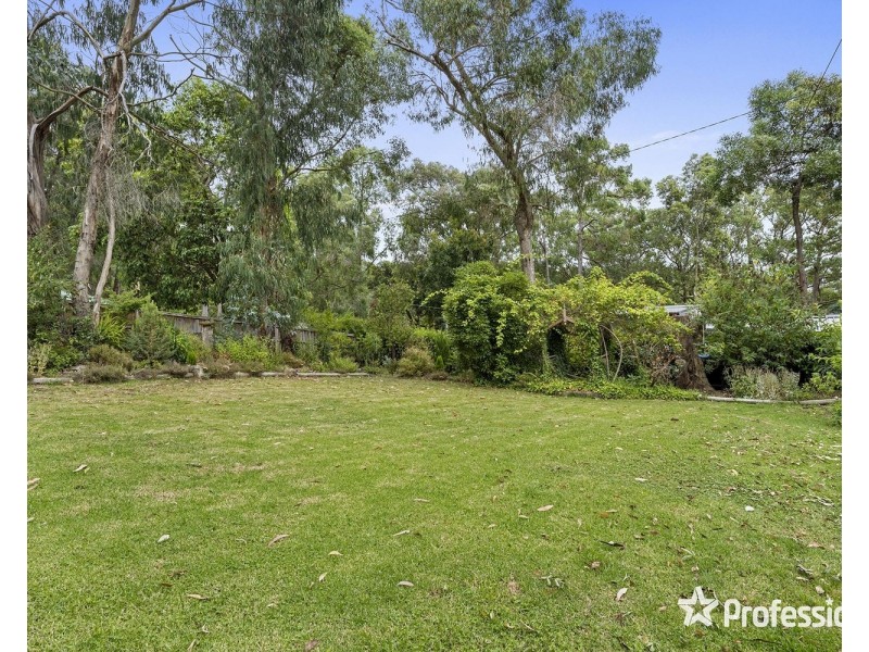 54 Warrawee Road, Mount Evelyn VIC 3796