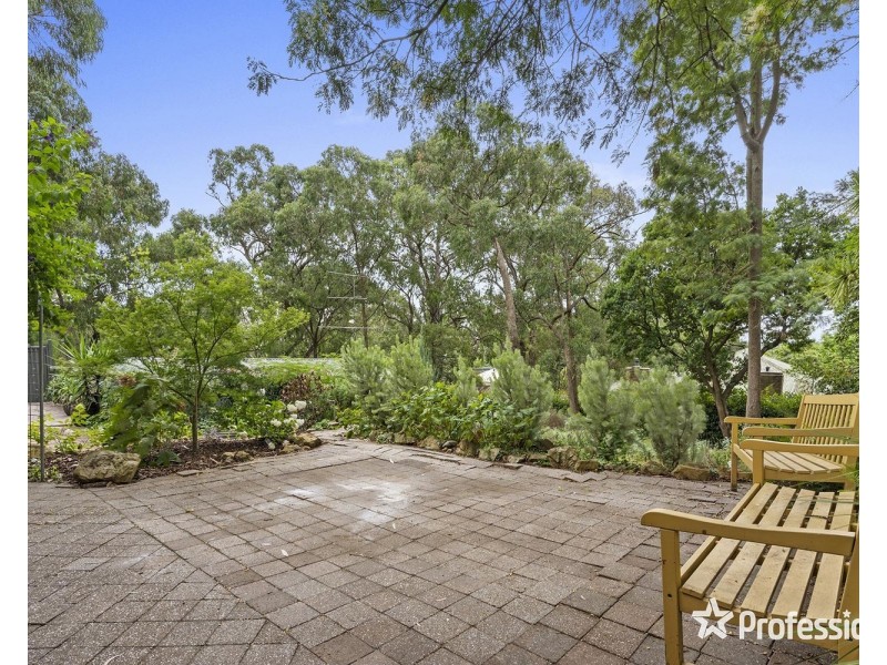 54 Warrawee Road, Mount Evelyn VIC 3796