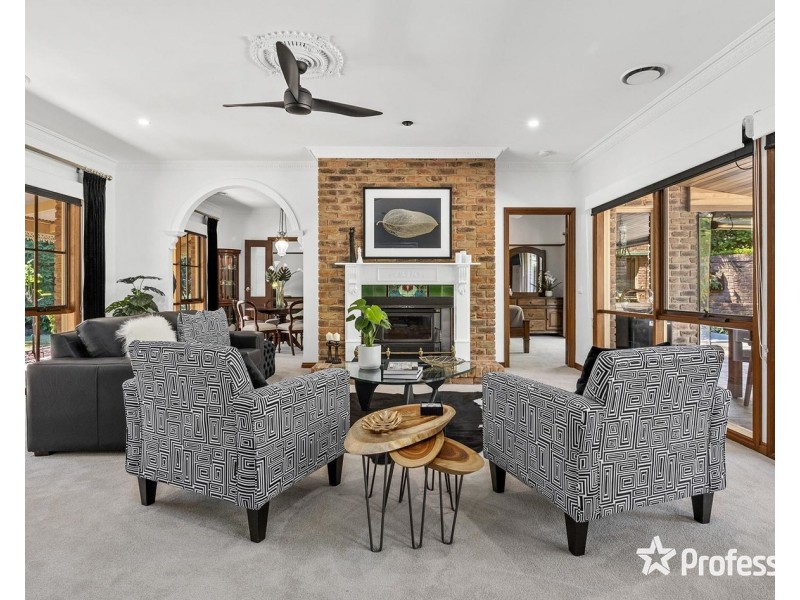 52 Rangeview Road, Mount Evelyn VIC 3796