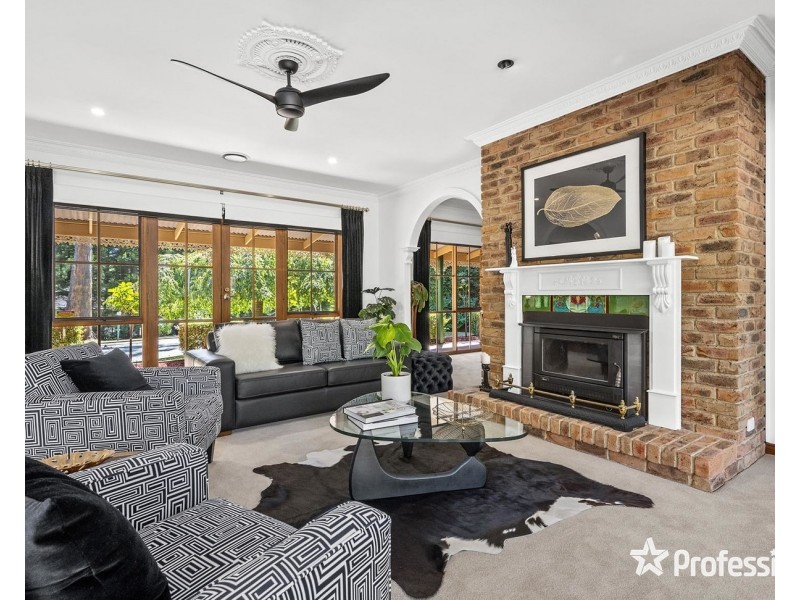 52 Rangeview Road, Mount Evelyn VIC 3796