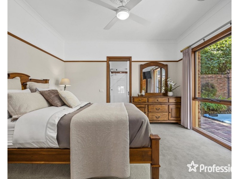 52 Rangeview Road, Mount Evelyn VIC 3796