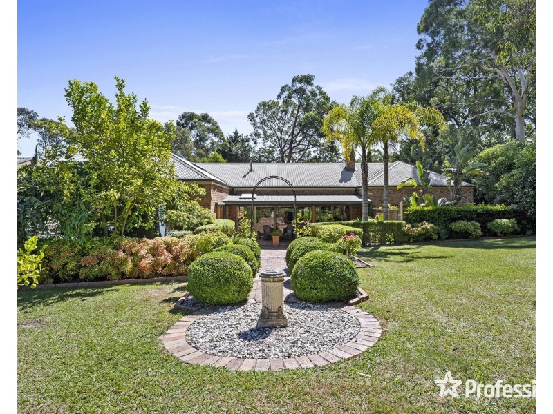 52 Rangeview Road, Mount Evelyn VIC 3796