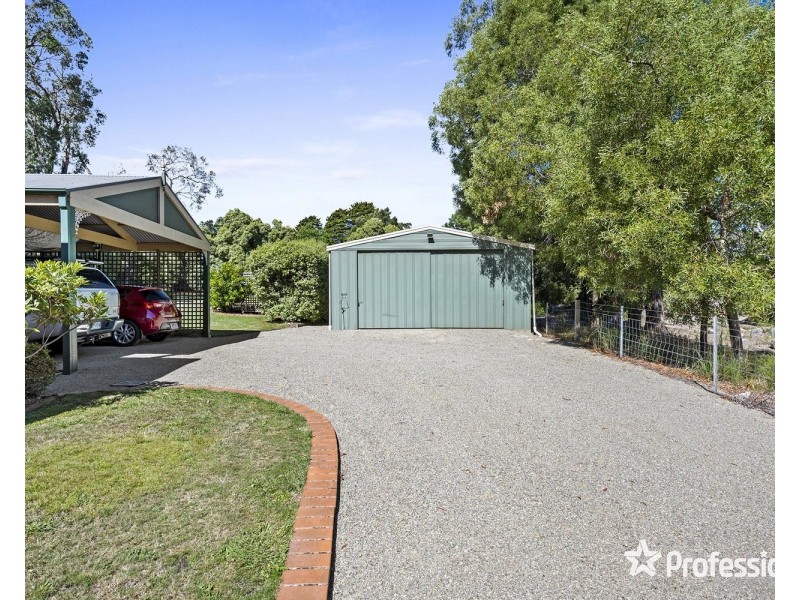 52 Rangeview Road, Mount Evelyn VIC 3796