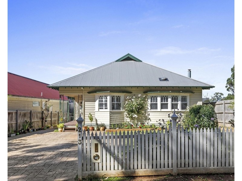 213 Monbulk Road, Silvan VIC 3795