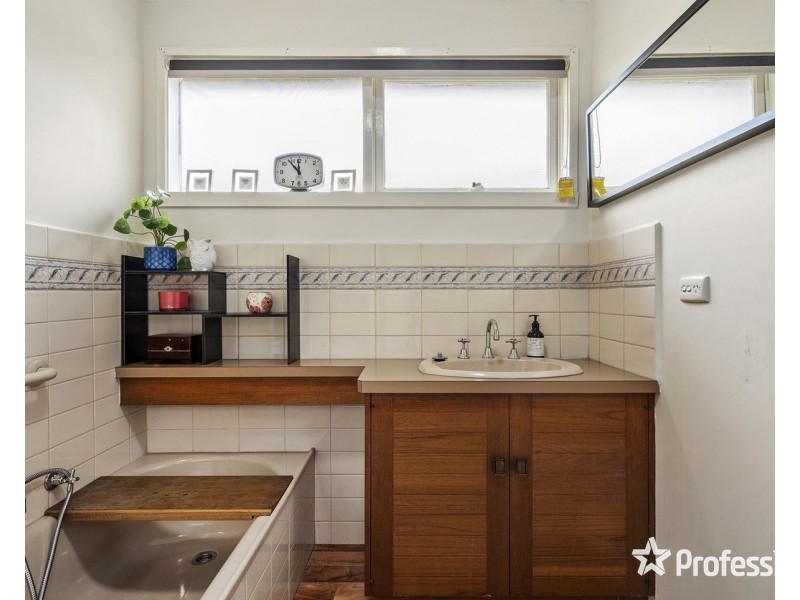 8 Sycamore Grove, Mount Evelyn VIC 3796