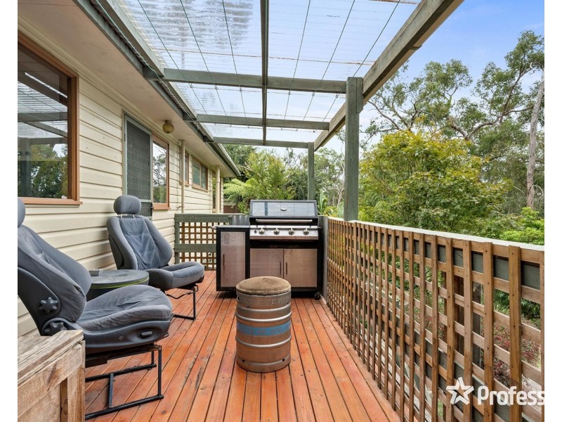 8 Sycamore Grove, Mount Evelyn VIC 3796