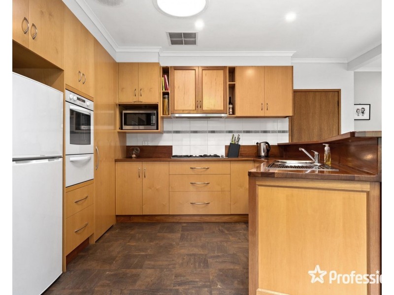 3 Kemp Avenue, Mount Evelyn VIC 3796