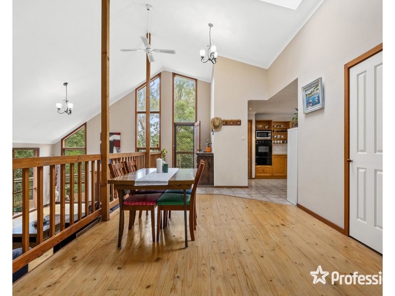 49B Falkingham Road, Mount Evelyn VIC 3796