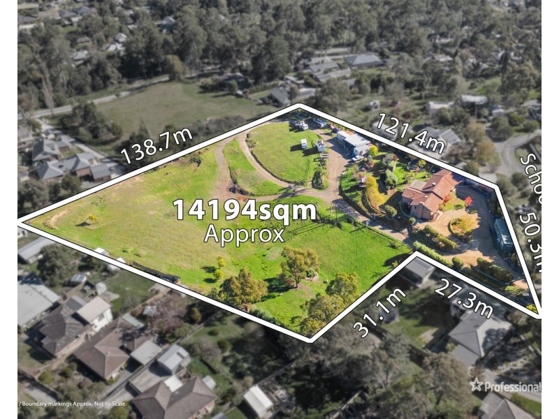 9 School Road, Seville VIC 3139