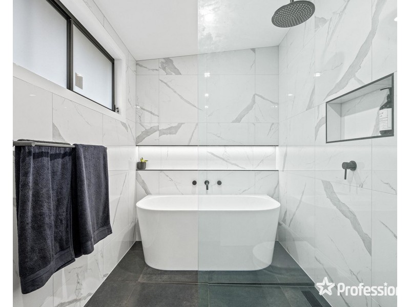 88 Johns Crescent, Mount Evelyn VIC 3796