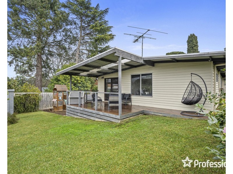 88 Johns Crescent, Mount Evelyn VIC 3796