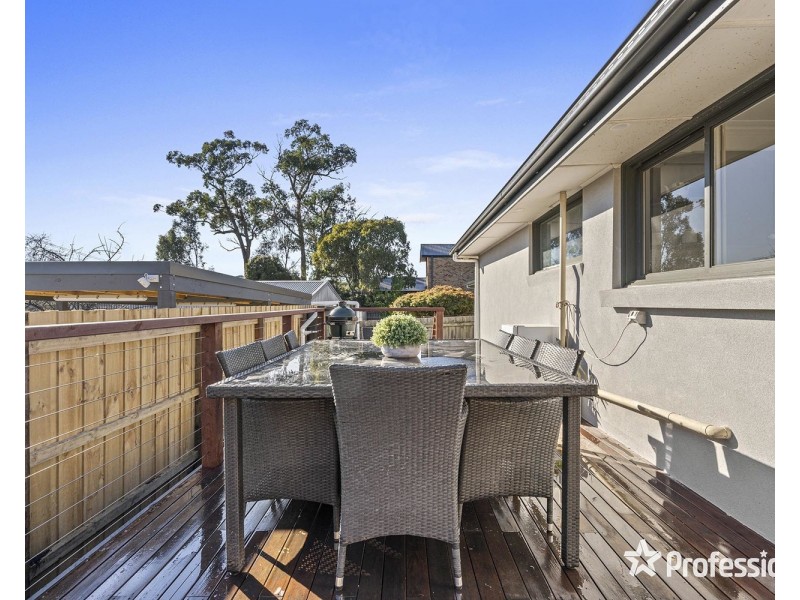 1/9 Lawson Road, Mooroolbark VIC 3138