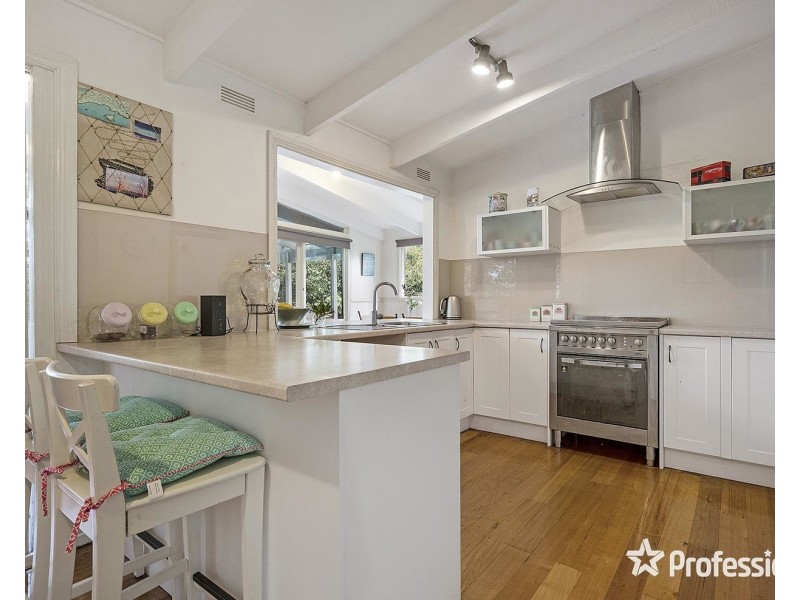 52 Russell Street, Mount Evelyn VIC 3796