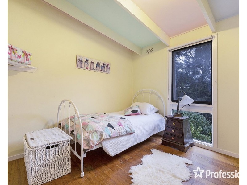 52 Russell Street, Mount Evelyn VIC 3796