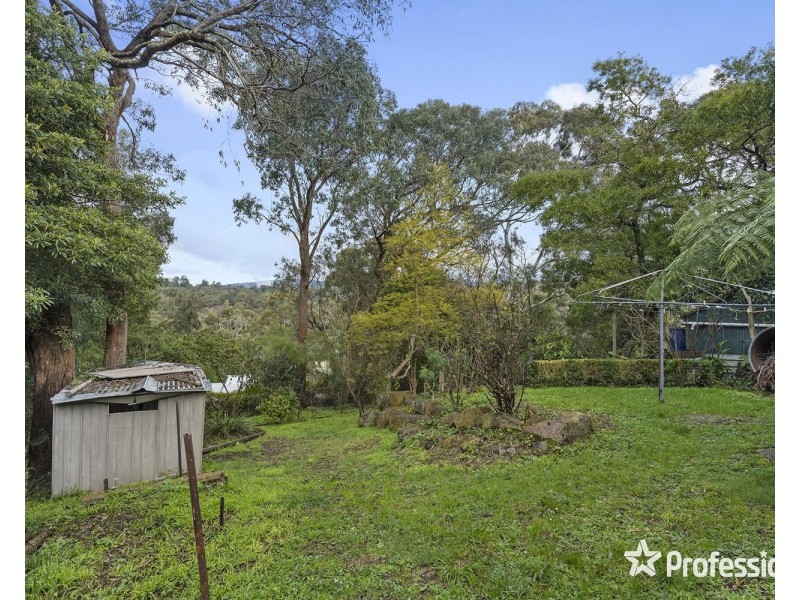52 Russell Street, Mount Evelyn VIC 3796