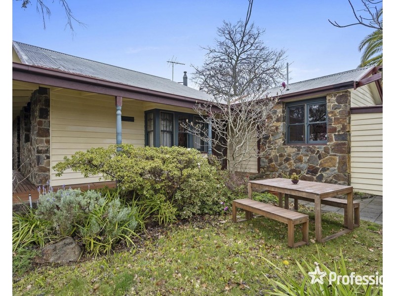 13/21 Howard Street, Seville VIC 3139