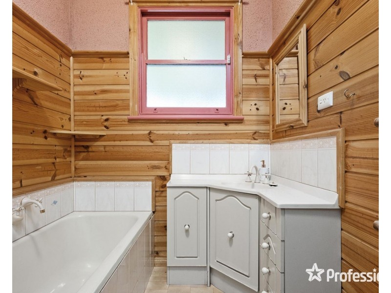 13/21 Howard Street, Seville VIC 3139