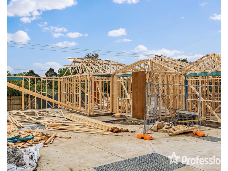 2/9 Lawson Road, Mooroolbark VIC 3138