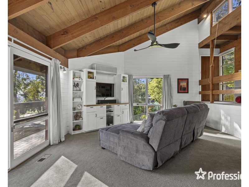 26 Sharland Close, Mount Evelyn VIC 3796