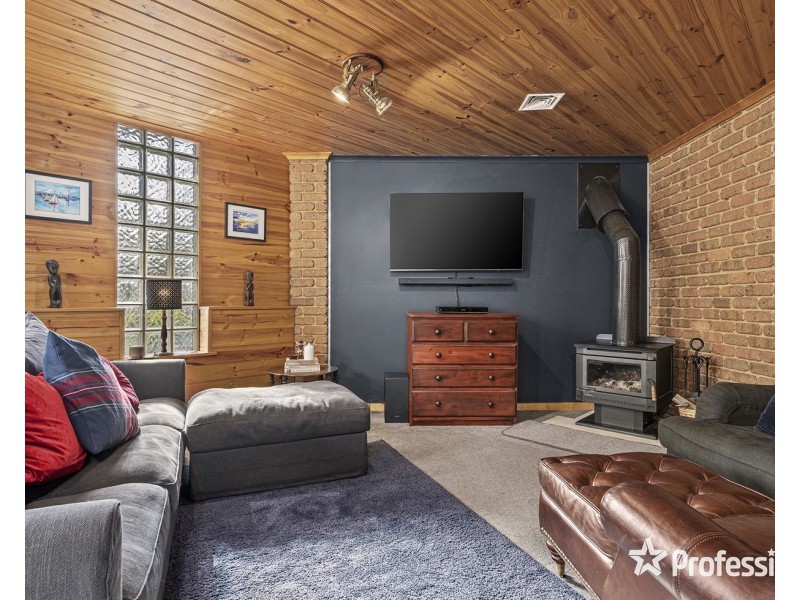 26 Sharland Close, Mount Evelyn VIC 3796