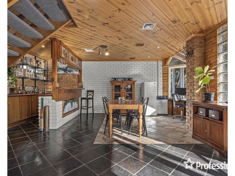 26 Sharland Close, Mount Evelyn VIC 3796