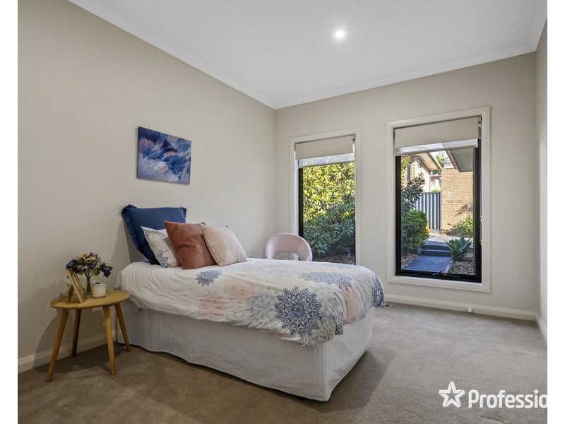 15A Balmoral Street, Kilsyth VIC 3137