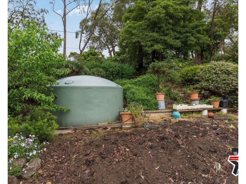 16 Sycamore Grove, Mount Evelyn VIC 3796