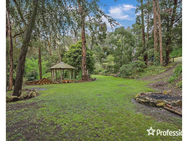 90 Clegg Road, Mount Evelyn VIC 3796