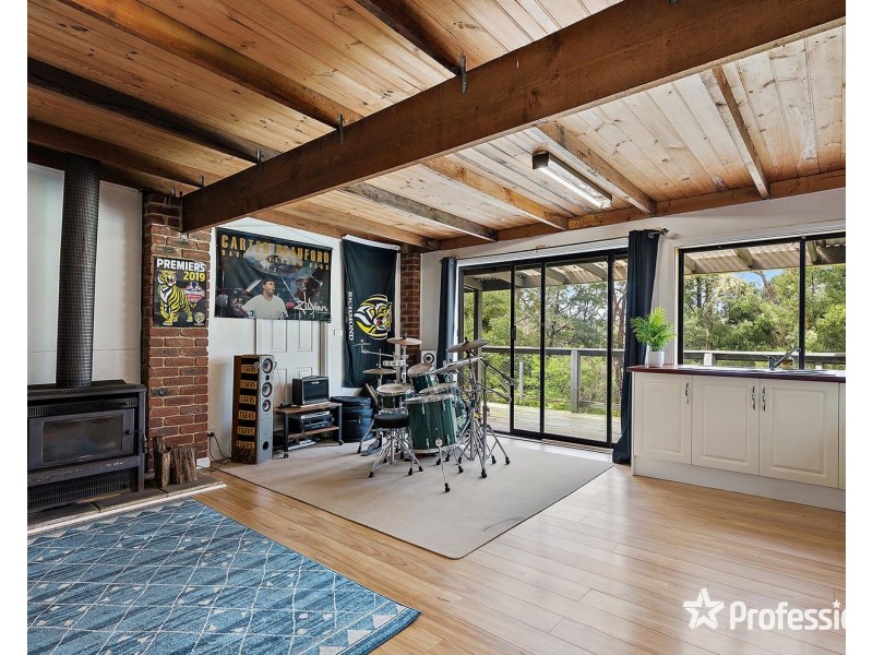 90 Clegg Road, Mount Evelyn VIC 3796