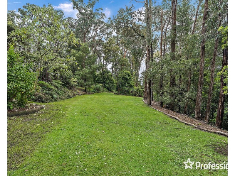 90 Clegg Road, Mount Evelyn VIC 3796