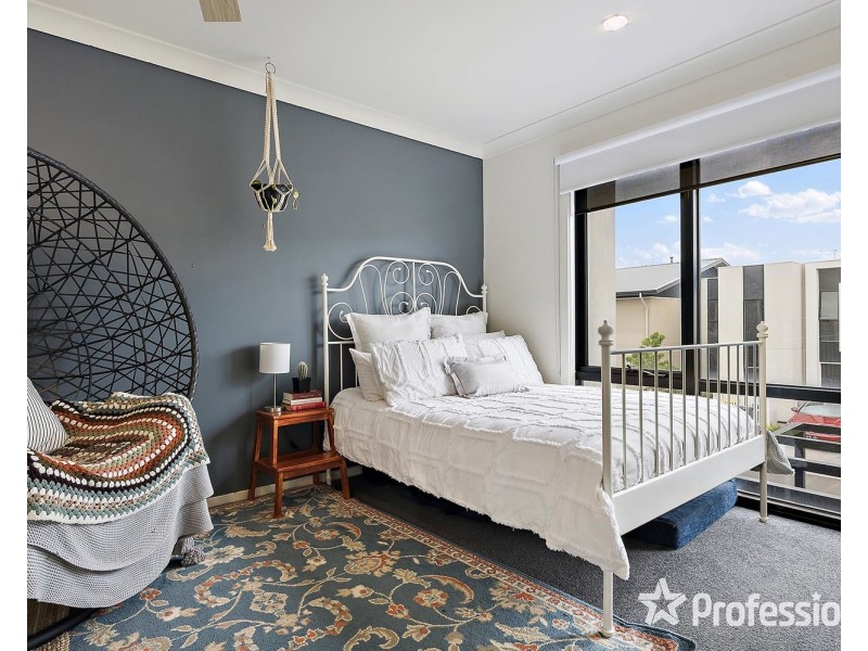 17 Amadeo Way, Chirnside Park VIC 3116