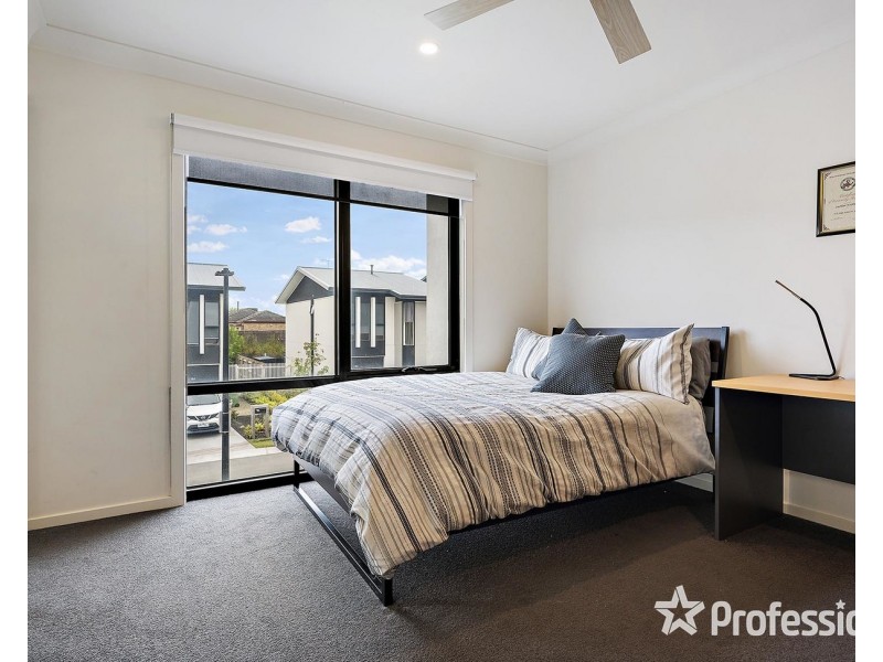 17 Amadeo Way, Chirnside Park VIC 3116