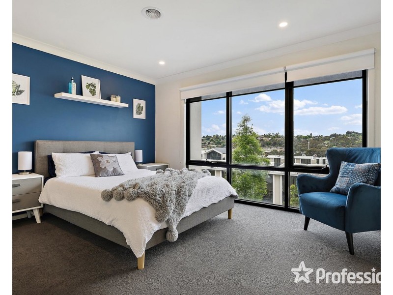 17 Amadeo Way, Chirnside Park VIC 3116